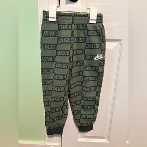 Boys Nike Sweatpants